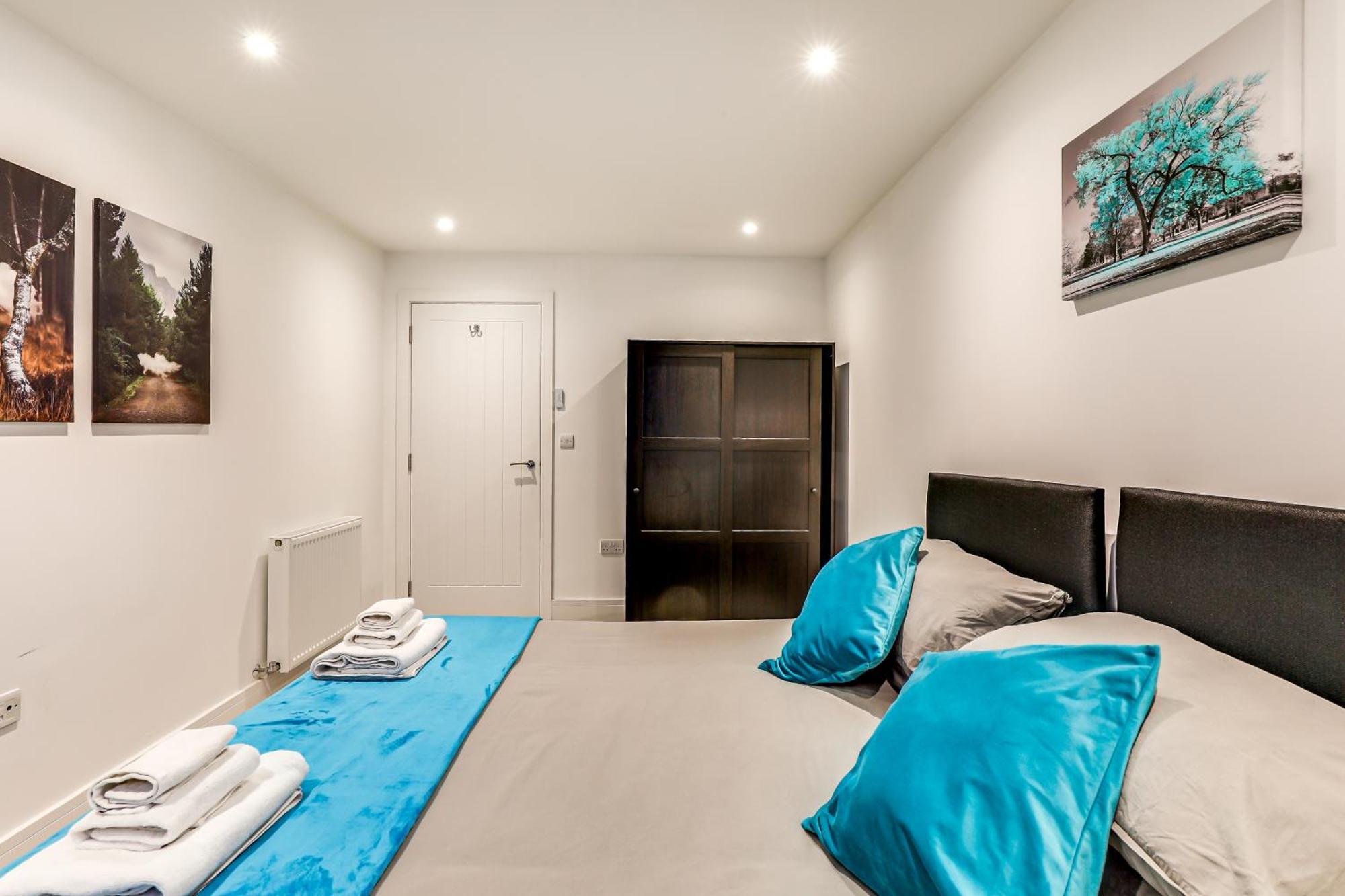 Exceptionally Spacious Central Canterbury Home Εξωτερικό φωτογραφία