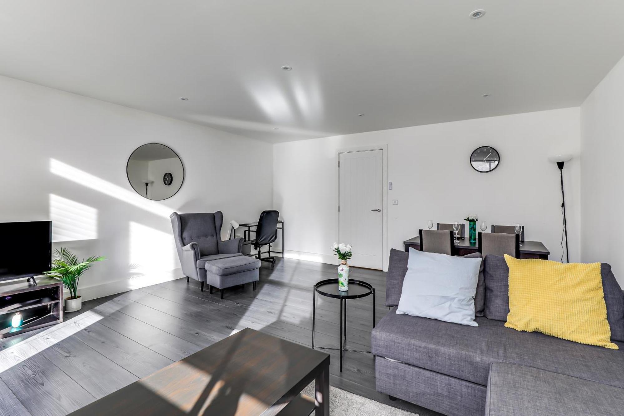 Exceptionally Spacious Central Canterbury Home Εξωτερικό φωτογραφία