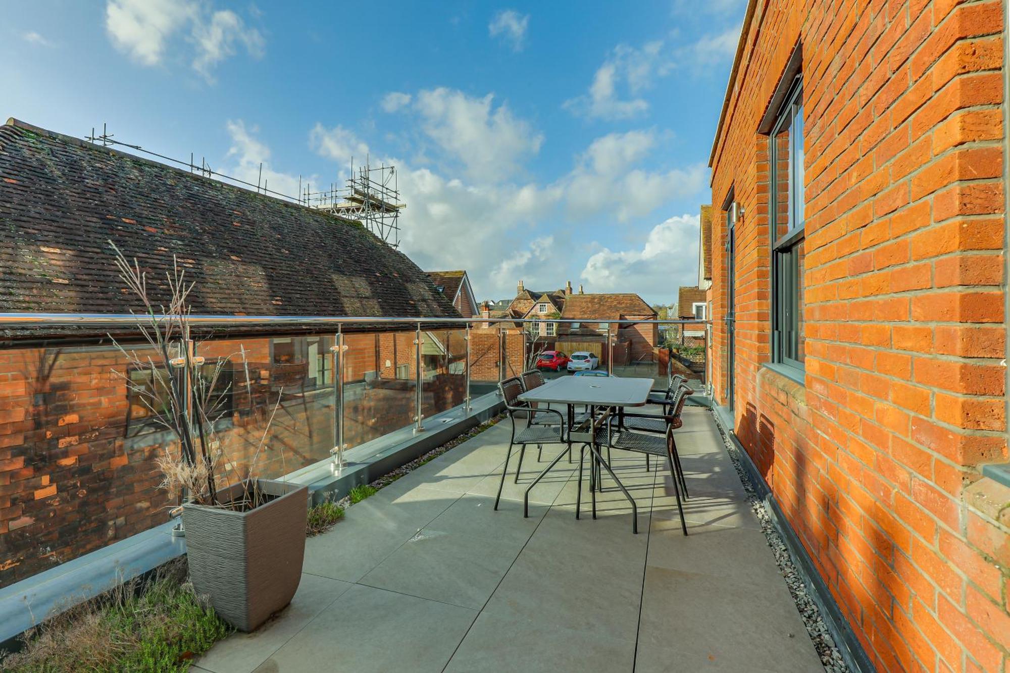 Exceptionally Spacious Central Canterbury Home Εξωτερικό φωτογραφία