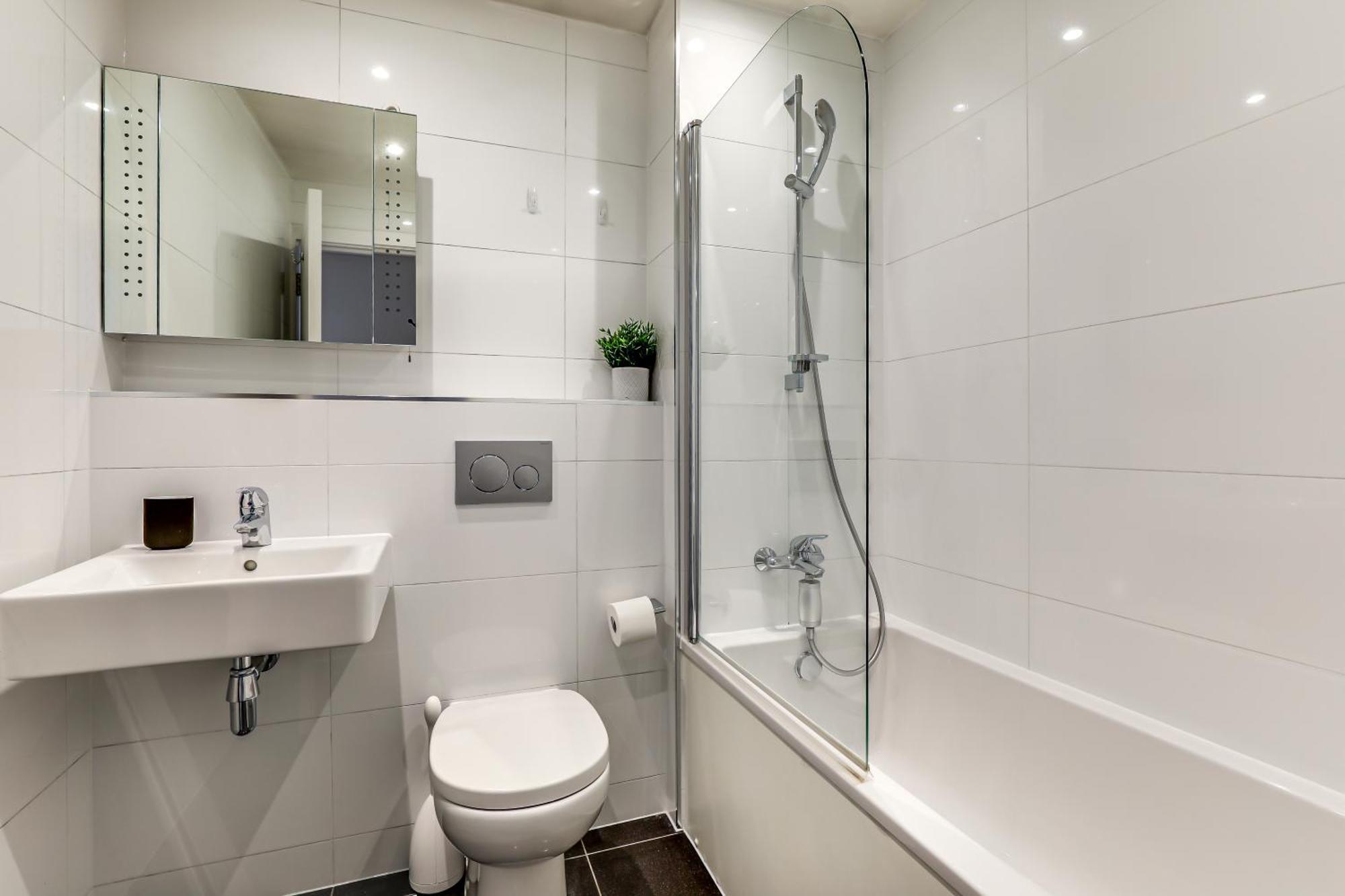 Exceptionally Spacious Central Canterbury Home Εξωτερικό φωτογραφία